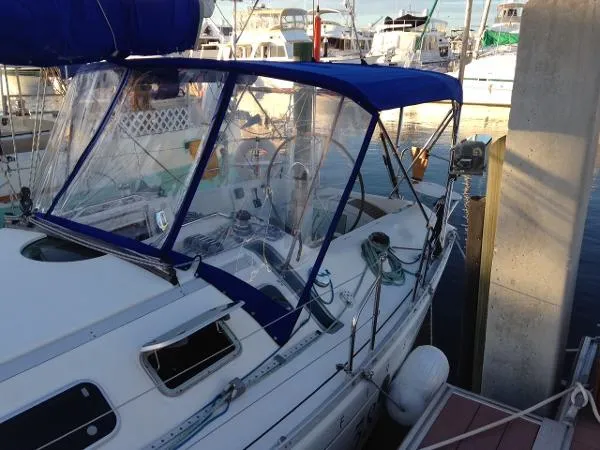 Slide: The Image of Beneteau 38s5 1993 - 3