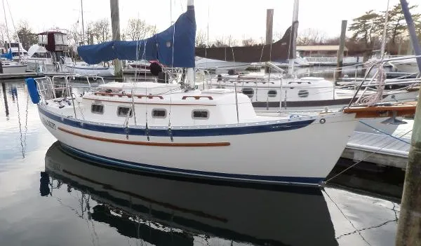 Slide: The Image of Pacific Seacraft Dana 24 2001 - 1