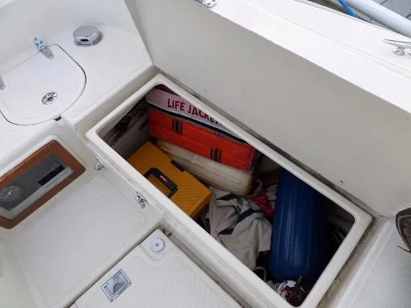 Slide: The Image of Pacific Seacraft Dana 24 2001 - 10