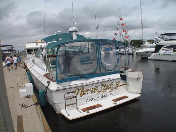 Slide: The Image of Sea Ray 390 Express Cruiser 1989 - 1