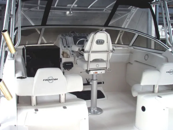 Slide: The Image of Fountain 33 Sportfish Cruiser 2006 - 5