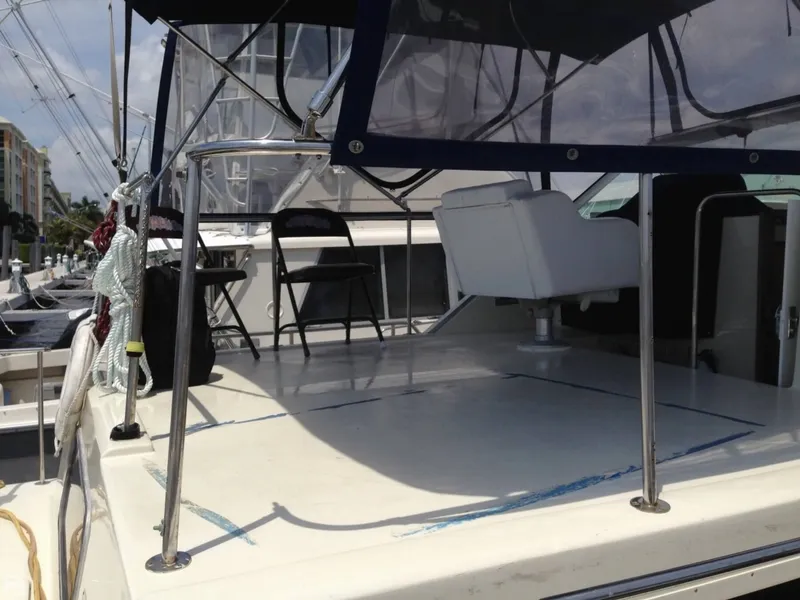 Slide: The Image of Chris-Craft 350 Catalina 1983 - 9