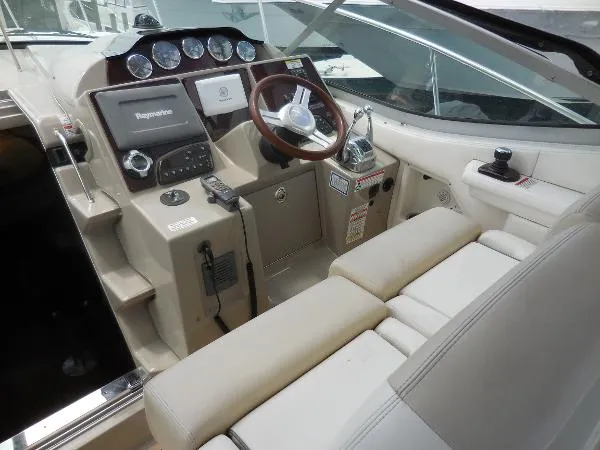 Slide: The Image of Sea Ray Sundancer 2011 - 5