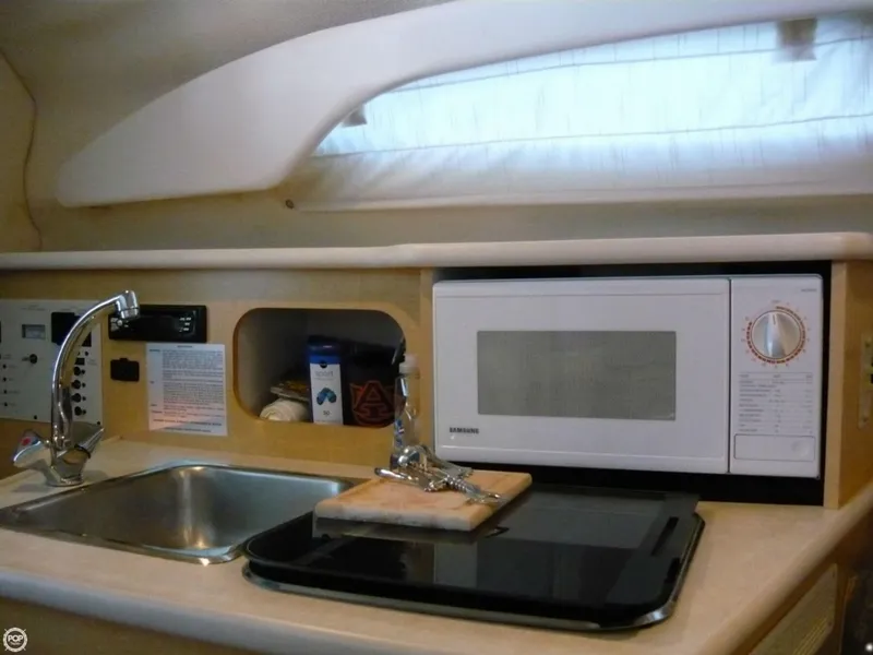 Slide: The Image of Bayliner 2455 Ciera Sunbridge 2000 - 2
