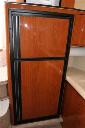 Slide: The Image of Sea Ray 410 Sundancer 2000 - 10