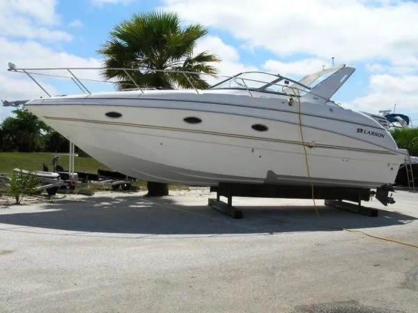 Slide: The Image of Larson 330 CABRIO 2004 - 0