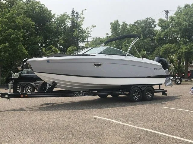 The Image of Cobalt R6 Outboard 2023 - 1