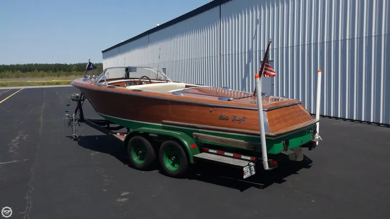 Slide: The Image of Classic Era Watercraft 20 Riviera Runabout 1985 - 10