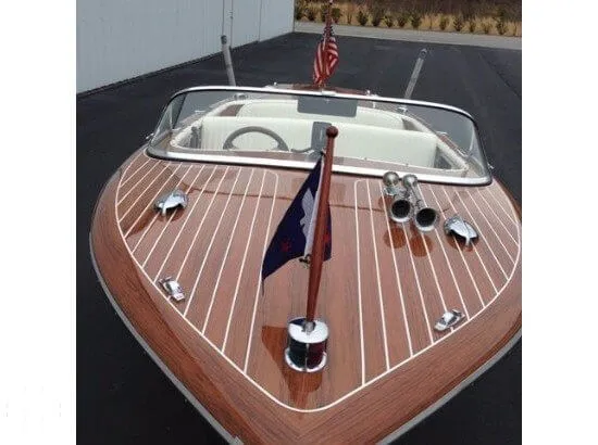 Slide: The Image of Classic Era Watercraft 20 Riviera Runabout 1985 - 2