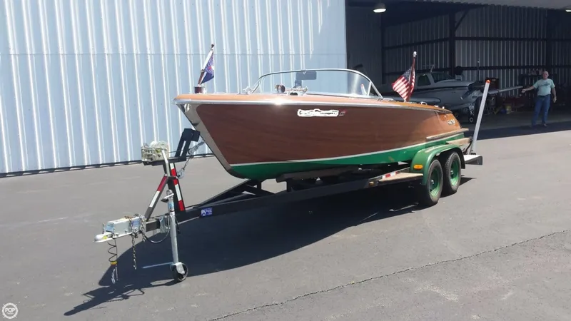 Slide: The Image of Classic Era Watercraft 20 Riviera Runabout 1985 - 4