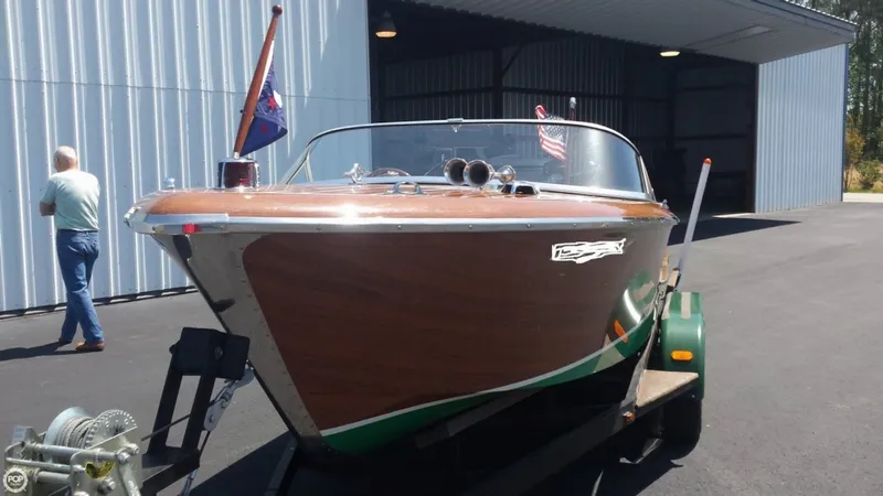 Slide: The Image of Classic Era Watercraft 20 Riviera Runabout 1985 - 6