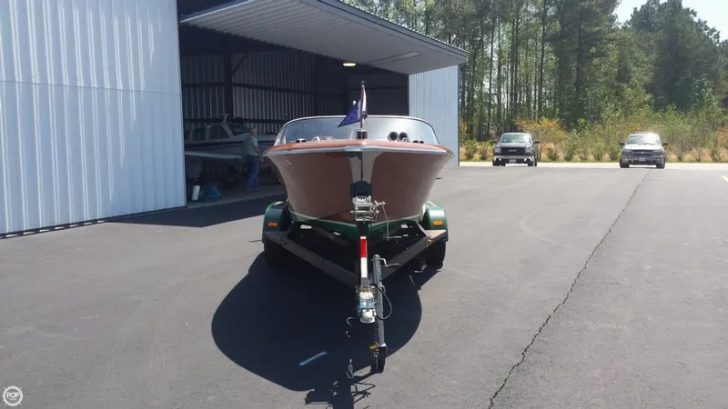 Slide: The Image of Classic Era Watercraft 20 Riviera Runabout 1985 - 7