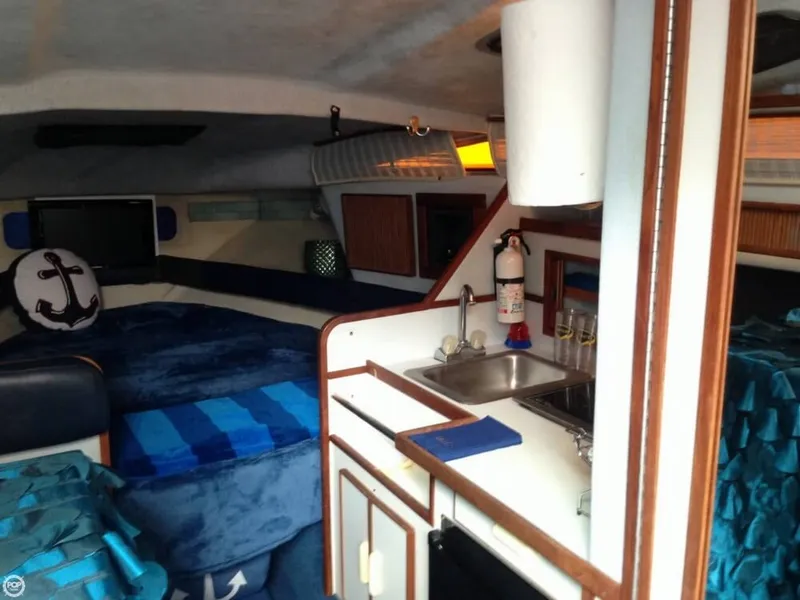 Slide: The Image of Sea Ray 268 Sundancer 1989 - 2
