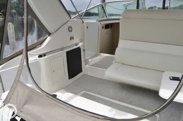 Slide: The Image of Cruisers 3275 Express 2003 - 4