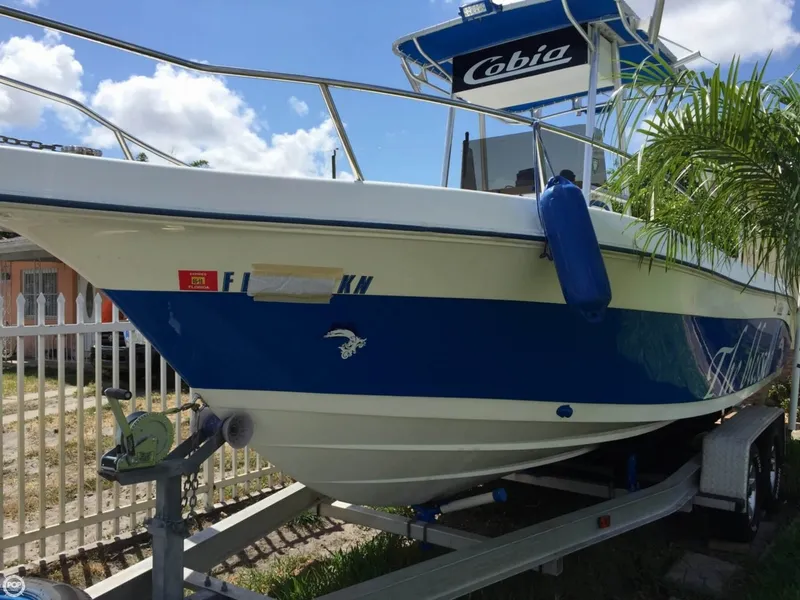 Slide: The Image of Cobia 224 Center Console 1998 - 10