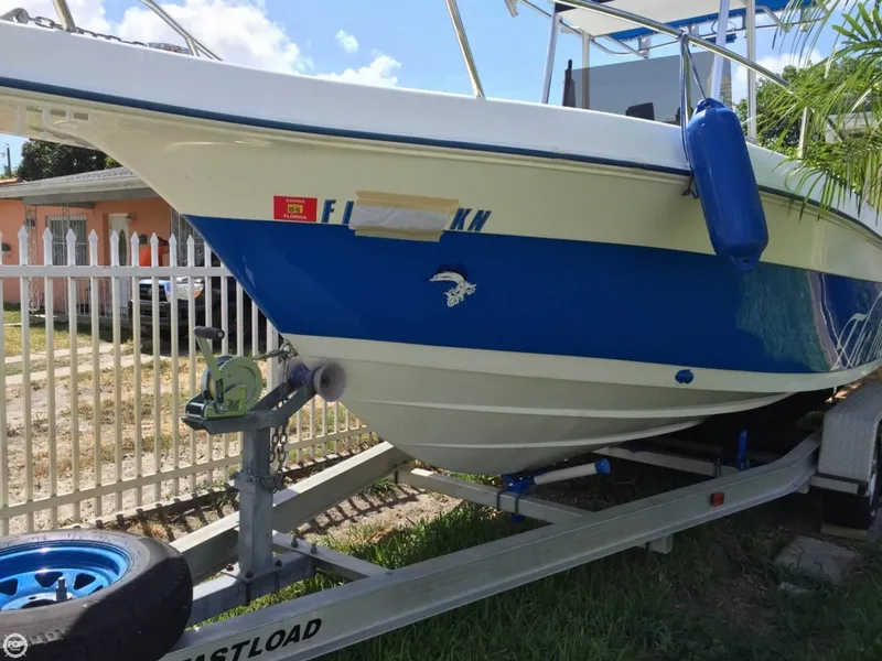 Slide: The Image of Cobia 224 Center Console 1998 - 8