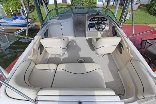 Slide: The Image of Sea Ray 210 Sundeck 1999 - 5