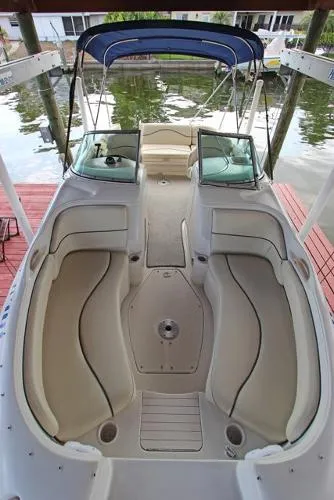 Slide: The Image of Sea Ray 210 Sundeck 1999 - 6
