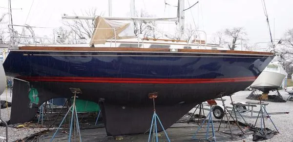 Slide: The Image of Bristol 35.5 Sloop 1979 - 0
