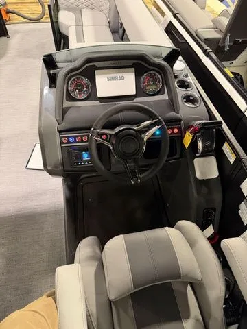 Slide: The Image of Godfrey Monaco 255 SFL - Suzuki 350 2026 - 9