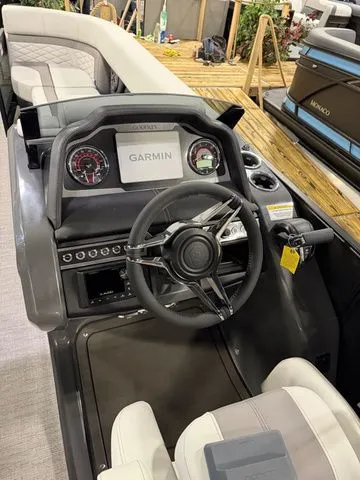 Slide: The Image of Godfrey Monaco 255 SFL - Yamaha 450 XTO 2026 - 12