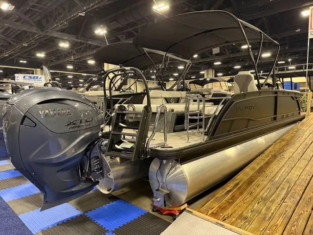 Slide: The Image of Godfrey Monaco 255 SFL - Yamaha 450 XTO 2026 - 17