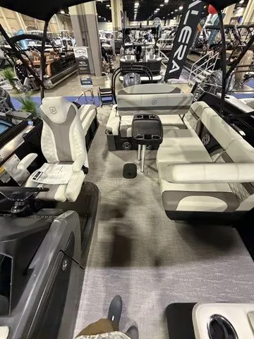 Slide: The Image of Godfrey Monaco 255 SFL - Yamaha 450 XTO 2026 - 7