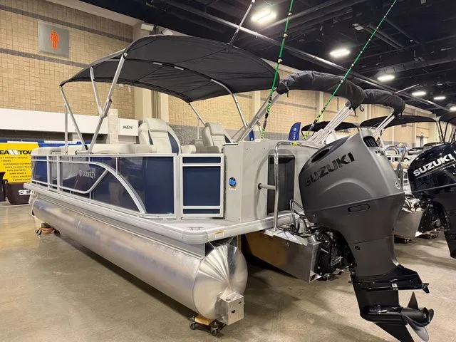 Slide: The Image of Godfrey Sweetwater 2286 FS - 150 Suzuki 2026 - 13