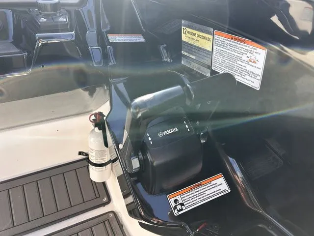 Slide: The Image of Yamaha 242 Limited S 2017 - 26