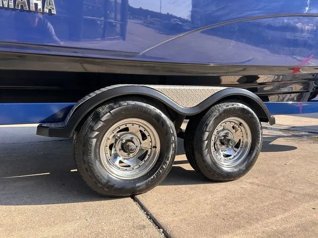 Slide: The Image of Yamaha 242 Limited S 2017 - 3