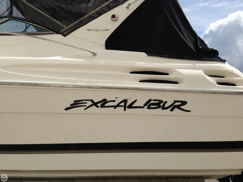 Slide: The Image of Wellcraft 38 Excalibur 2001 - 5