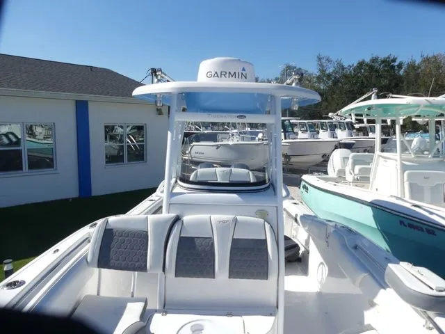 Slide: The Image of Tidewater 252 CC Adventure 2019 - 9