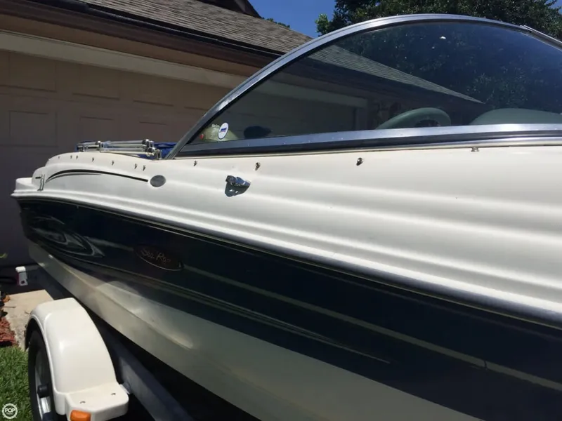 Slide: The Image of Sea Ray 180 Sport 2004 - 11