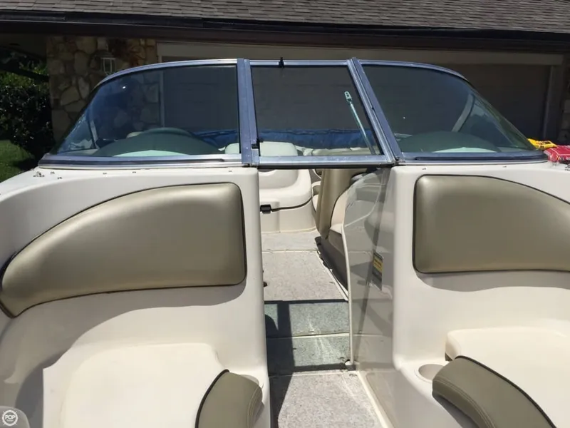 Slide: The Image of Sea Ray 180 Sport 2004 - 8
