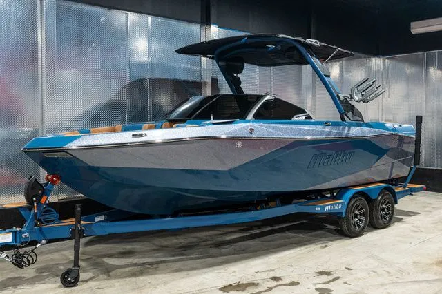 Slide: The Image of Malibu Wakesetter 23 LSV 2026 - 23