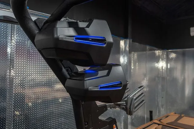 Slide: The Image of Malibu Wakesetter 24 MXZ 2026 - 18