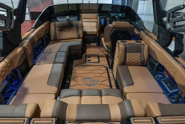 Slide: The Image of Malibu Wakesetter 24 MXZ 2026 - 4