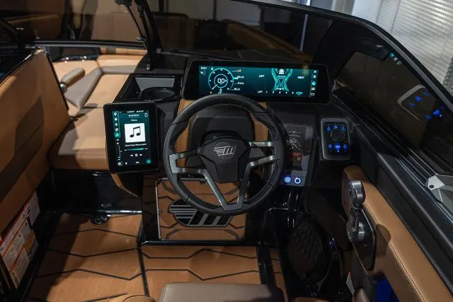 Slide: The Image of Malibu Wakesetter 24 MXZ 2026 - 6