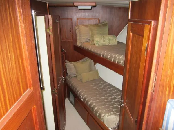 Slide: The Image of Hatteras 56 Motoryacht 1981 - 8