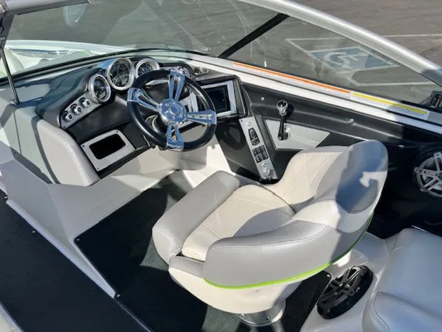 Slide: The Image of MasterCraft X2 2012 - 12