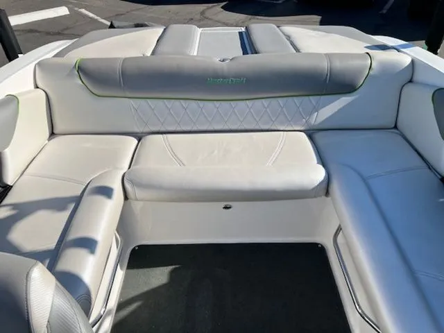 Slide: The Image of MasterCraft X2 2012 - 15