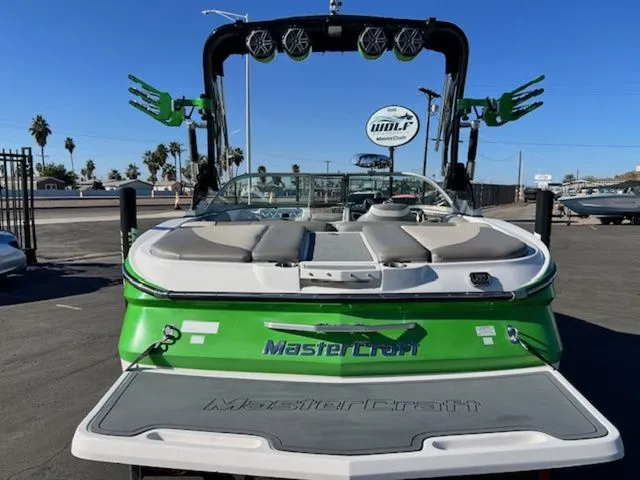 Slide: The Image of MasterCraft X2 2012 - 7