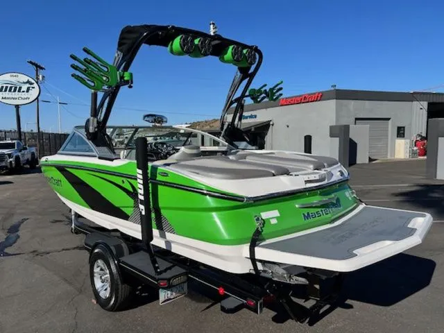 Slide: The Image of MasterCraft X2 2012 - 8