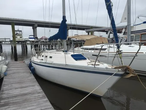 Slide: The Image of Canadian Sailcraft CS 1983 - 2