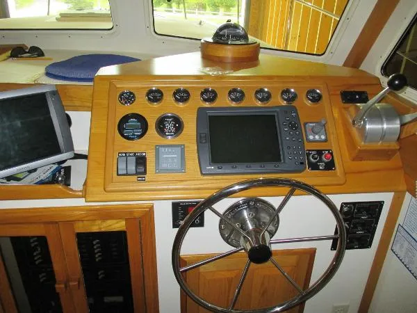Slide: The Image of Newman / Pettegrow Custom Hardtop Cruiser 1985 - 10