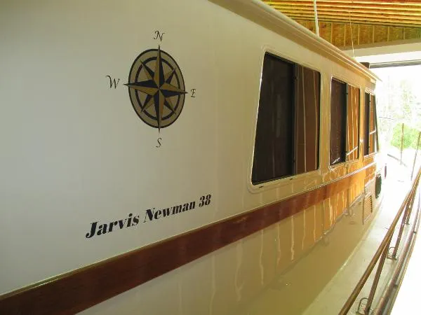 Slide: The Image of Newman / Pettegrow Custom Hardtop Cruiser 1985 - 2
