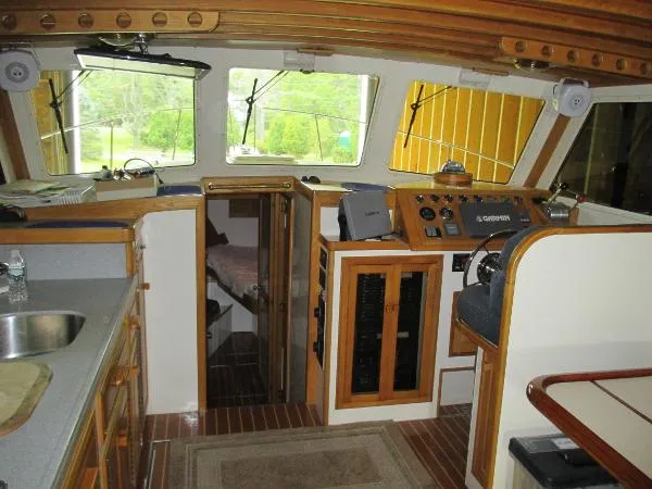 Slide: The Image of Newman / Pettegrow Custom Hardtop Cruiser 1985 - 5