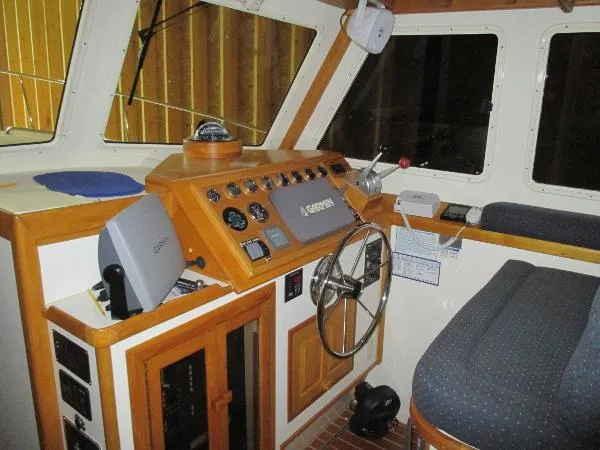 Slide: The Image of Newman / Pettegrow Custom Hardtop Cruiser 1985 - 7
