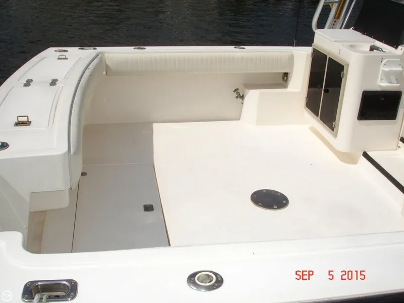 Slide: The Image of Albemarle 320 Express Fisherman 1999 - 7