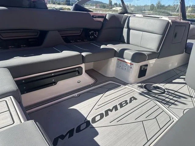 Slide: The Image of Moomba Craz 2023 - 10